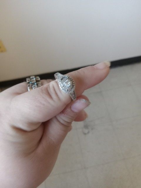 Women's Engagement Ring Size 9