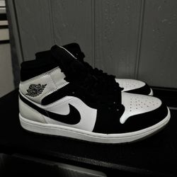Jordan 1 Mid Iridescent- Women’s 9.5 