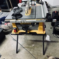 DeWalt DW744 10” Table Saw With a Stand And 3 Blades