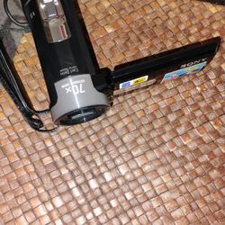 Sony 70 X Hand Cam Pickup Only Cash 