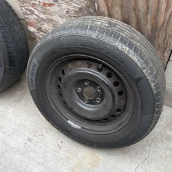taires 225/60R16