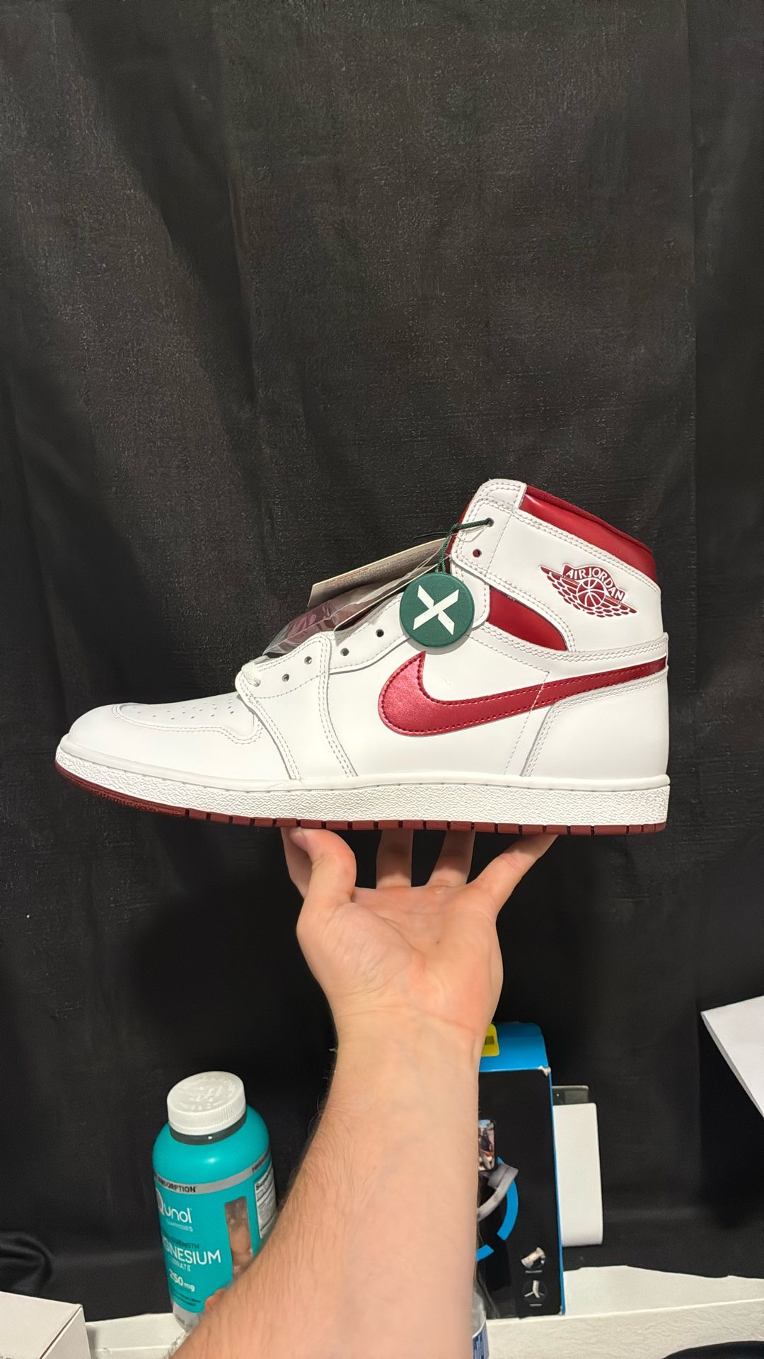 Jordan 1 Retro High ‘85 OG ‘Metallic Burgundy’ Size 15 US