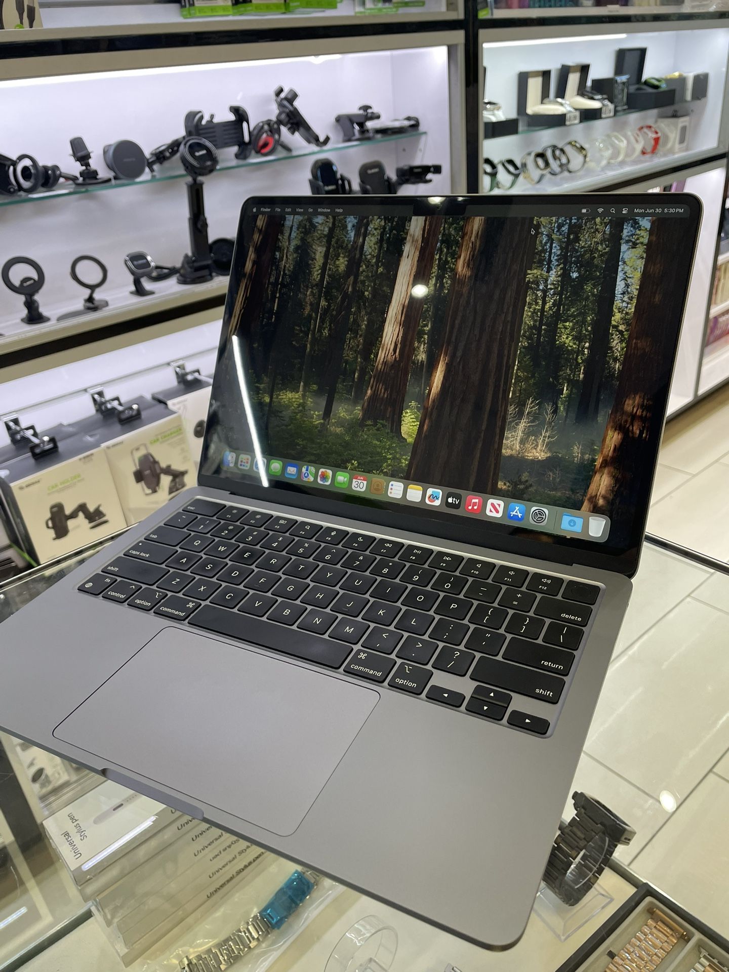 MacBook Air 2022 M2 8GB 256GB