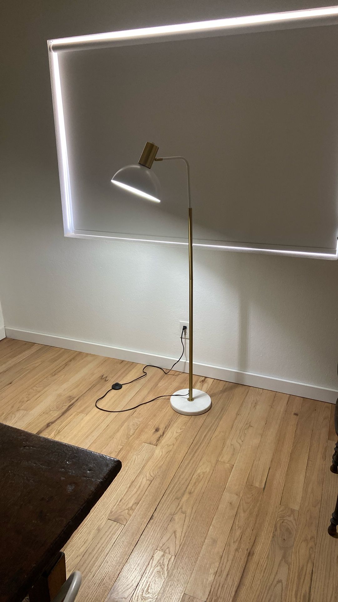 Adjustable Gooseneck Floor Lamp