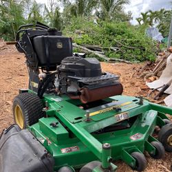 John Deere WH52A Sulky Commercial Stand On  Mower