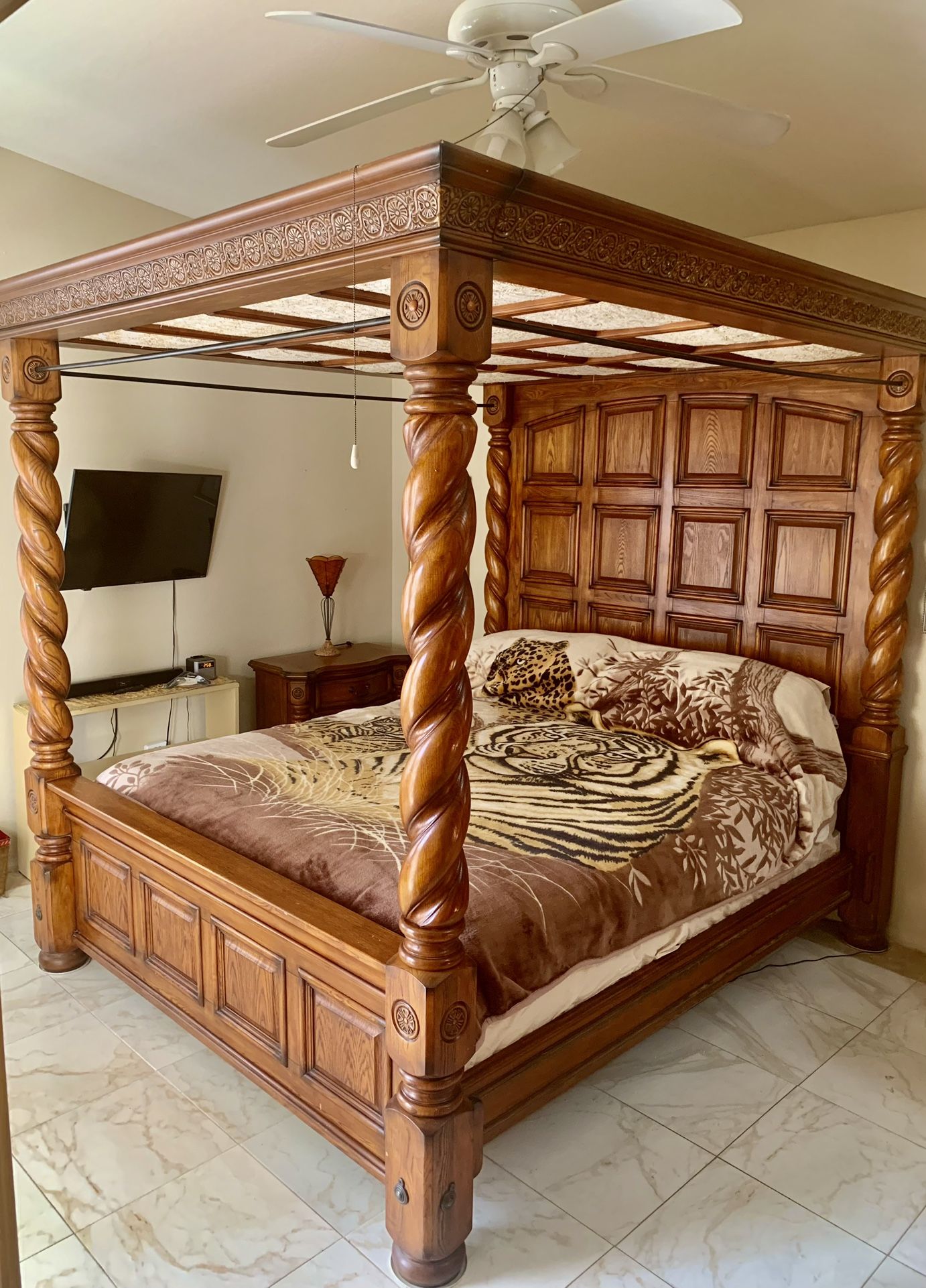 Bedroom Set 5 Pieces 