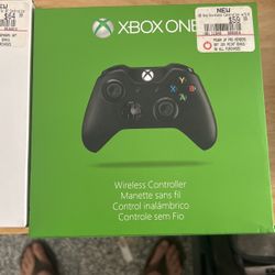 Xbox One Controller (new in box)