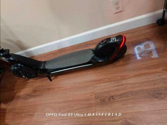 Vendo o Posible Cambio ‼️

Scooter Bugatti 9.0 de Lujo

Buenas condiciones
Con cargador 
20mi/hra
Buena Duración de Batería 
Tiene Direccionales
Luz d