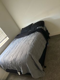 Full size bed