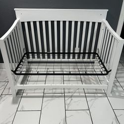 Baby Crib 