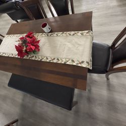 Dinning Room Table