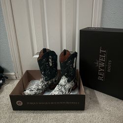 Men’s Cow Hair Boots Size 9 