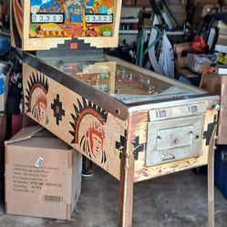 RARE, Vintage Pinball Machine