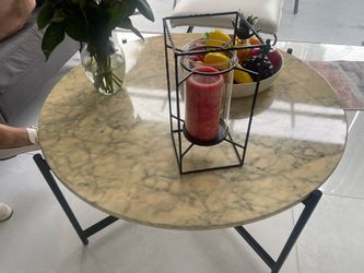 Mive out sale Cow design chair/ coffe table