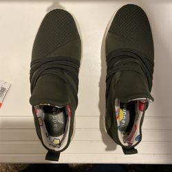 Marshalls Madden girl size toddler 13