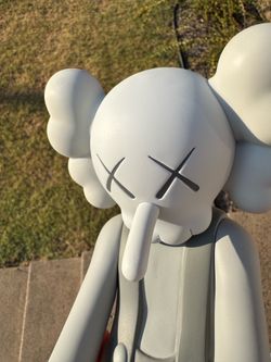 KAWS Small Lie ( gray)
