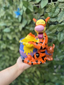 Tigger And Too Cookie Jar & Pooh Mugs