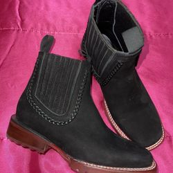 Women’s Boots 
