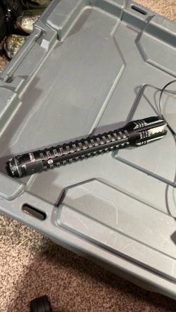 Rechargeable flashlight