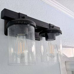 armhouse, vintage style light fixtures, black led bulbs Edison