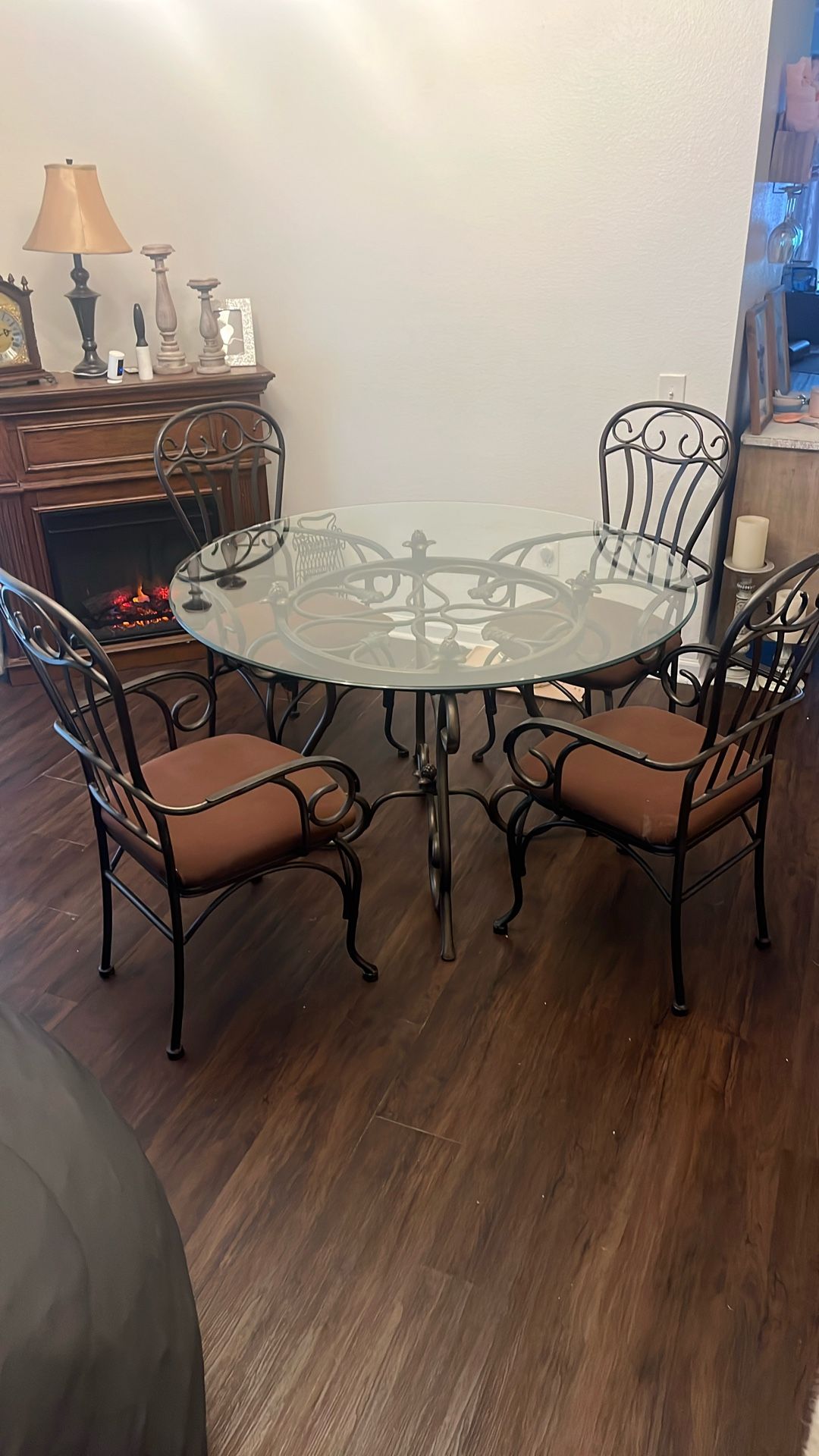 Glass Dinning Room Table