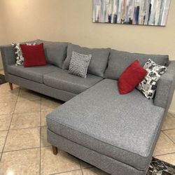 Beautiful And Modern Grey Sectional Couch From Living Spaces 
