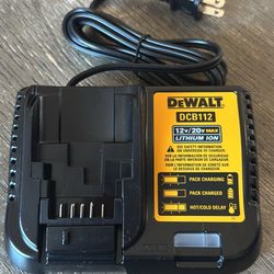 NEW DEWALT 12v/20v Charger