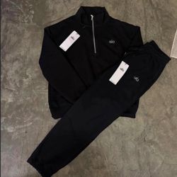 Alo 2 piece set.