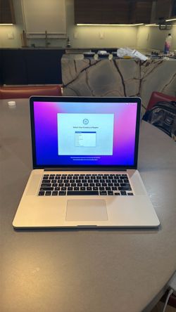 Apple MacBook Pro 15”  (Laptop) 2015 i7 16GB 256GB SSD