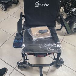Electric Foldable Wheel Chair 25 Miles Range 