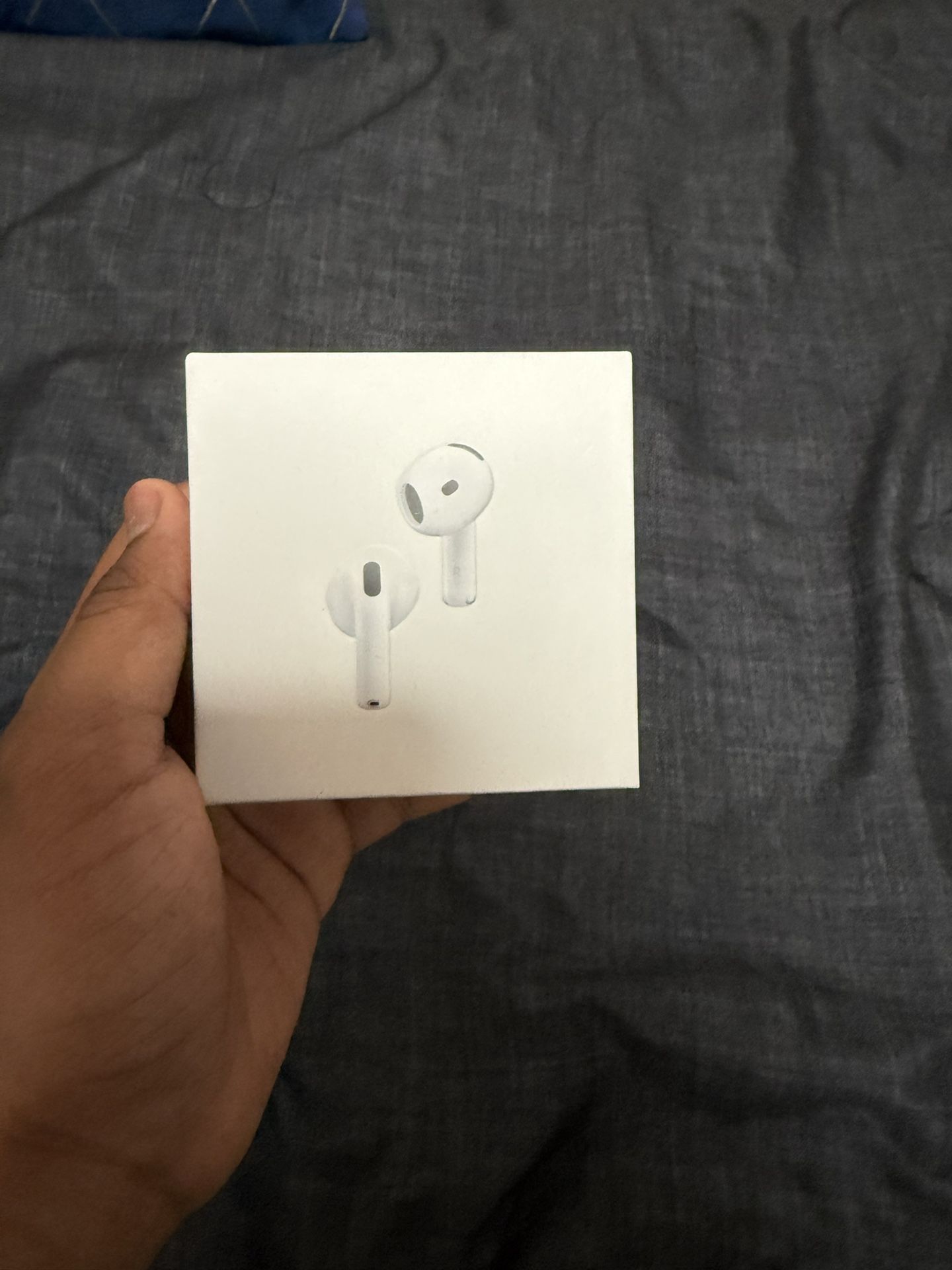 (AIRPOD GEN 4) (SEND TEXT FOR RECEIPT) Like New Send Best Offer If You Don’t Like This Price