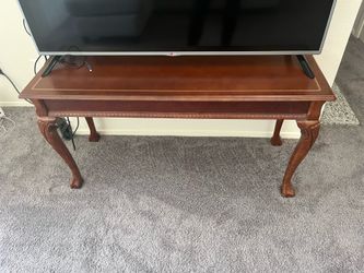 End table/tv stand