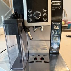 Delonghi Coffee Maker