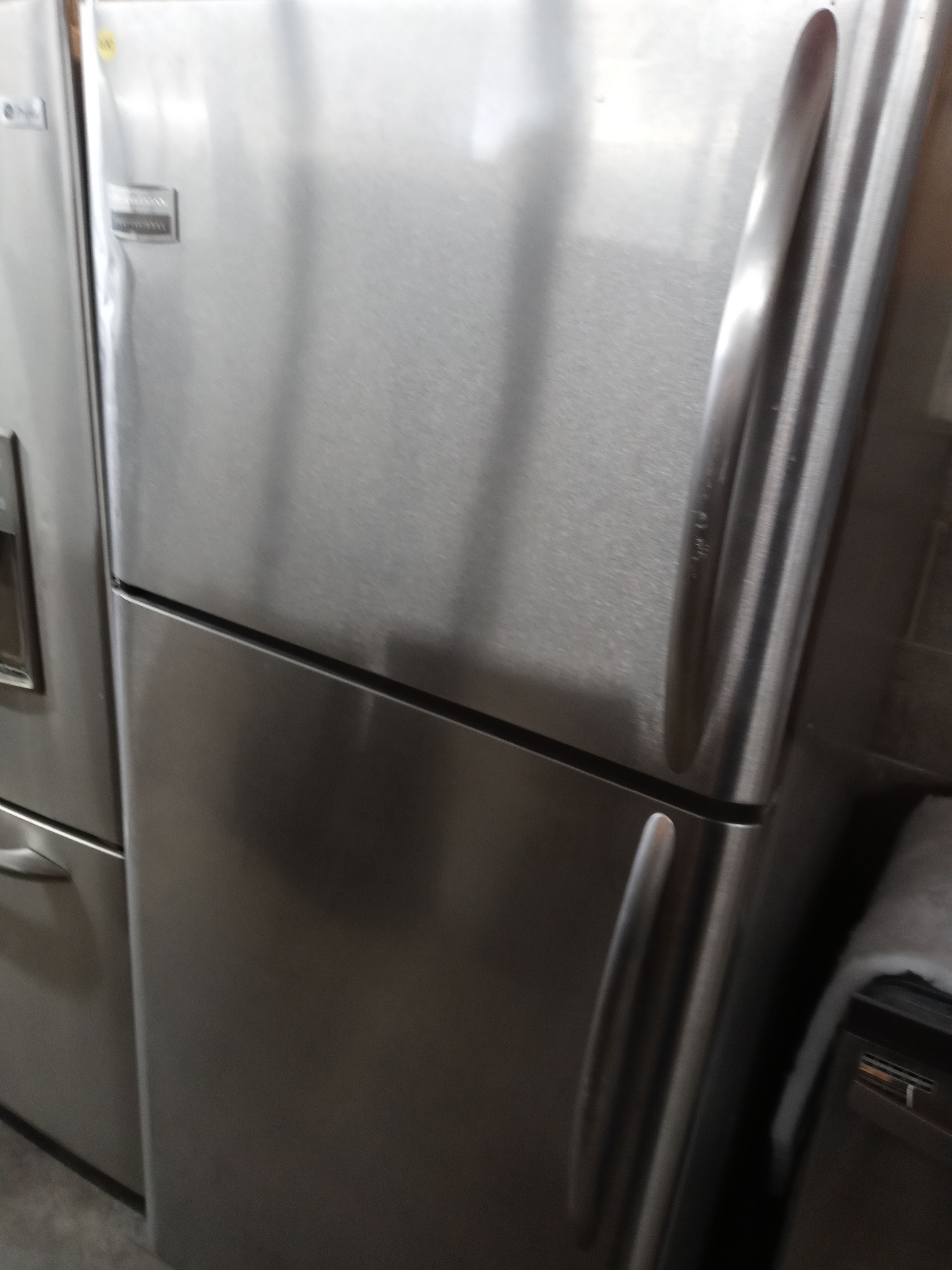 Frigidaire stainless steel top freezer refrigerator - Free delivery