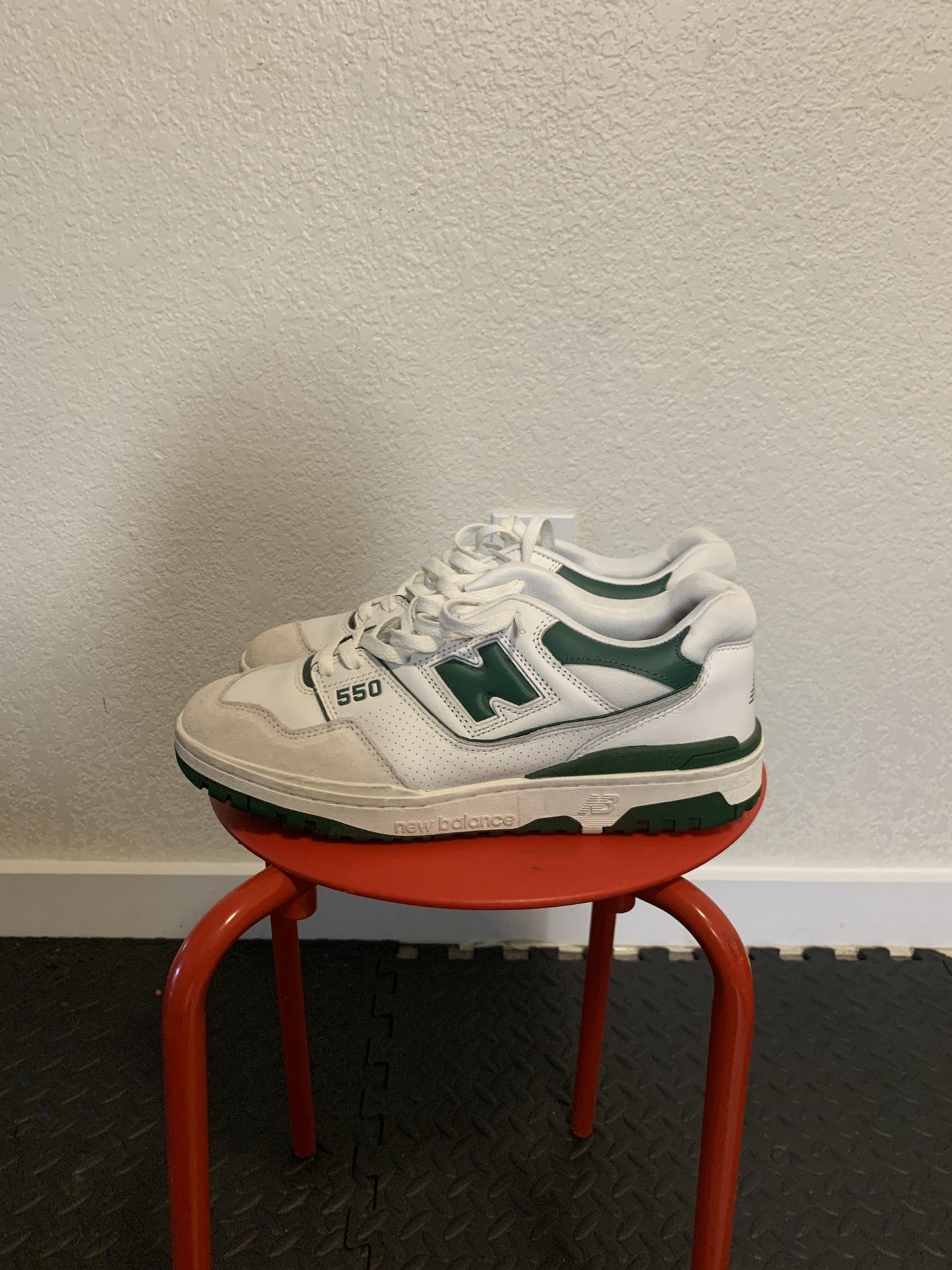 New Balance 550