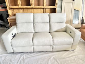 ✨Kramer leather power reclining sofa ✨