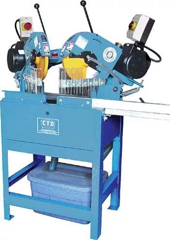 **REDUCED**PROFESSIONAL Double Mitre Saw CTD D20R