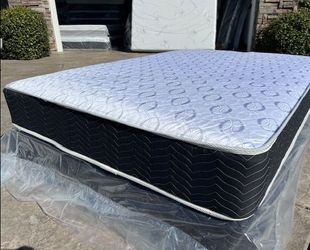 Queen Orthopedic Deluxe Collection Mattress!!