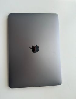MacBook Pro 13” M2 (2022)
