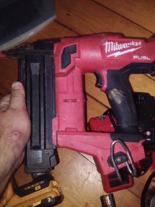 Milwaukee Red 
