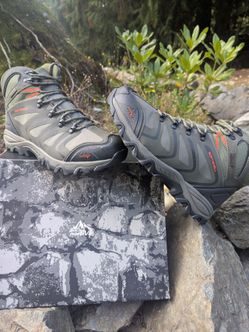 NORTIV 8 Armadillo Men’s Waterproof Hiking Boots - Size 10.5 (Brand New In Box)