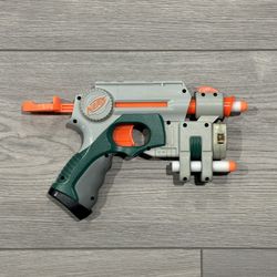 2004 Star Wars Boba Fett Nerf Gun w/ Red Dot