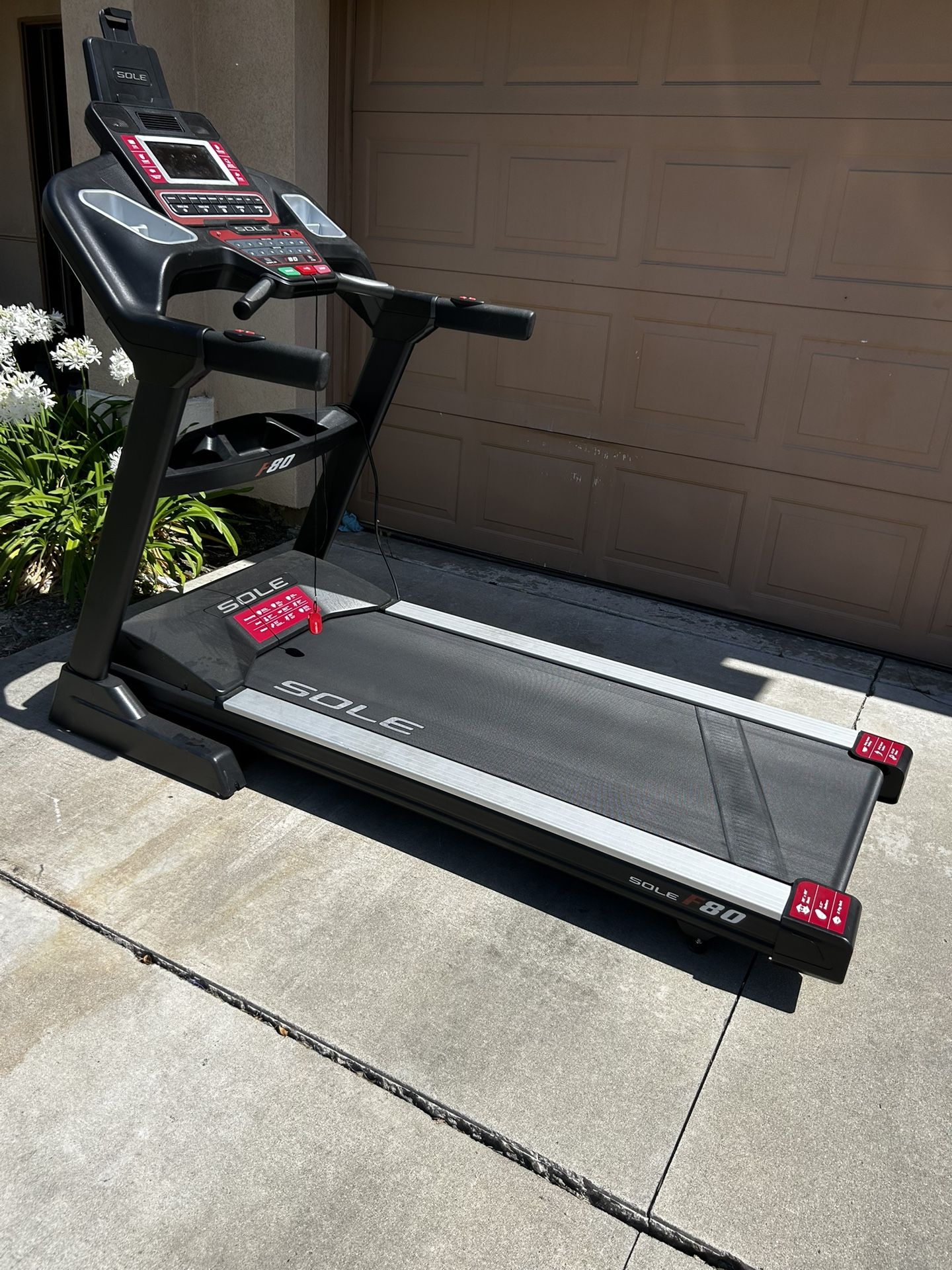 SOLE F80 Treadmill