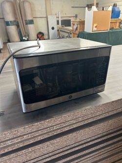 GE 1.1 cu ft Countertop Microwave Oven Stainless Steel