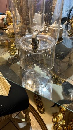 A tea container