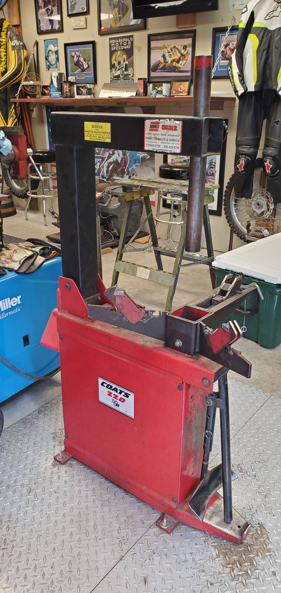 Coats 220 Motorcycle tire changer