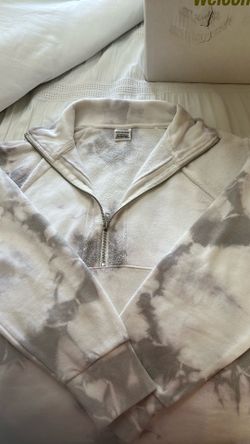 VS Sweatshirt with a funnel neck