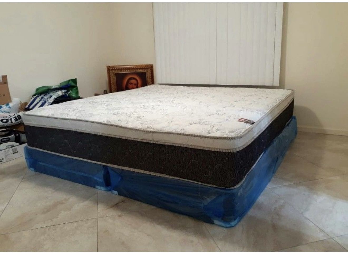 NEW Mattress King Size Plush Pillowtop With Box Spring // Offer 🚚