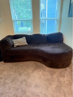 🛋️ Brown chaise lounge sofa – $130