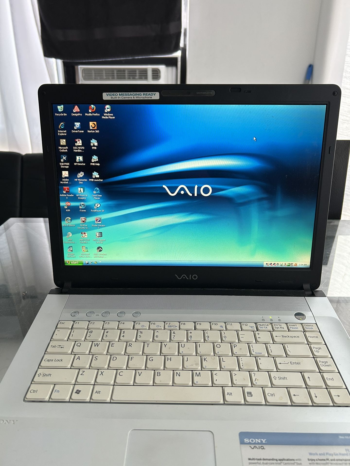 Selling laptop for sale